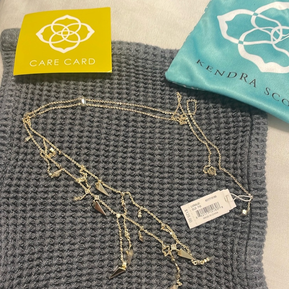 Kendra Scott Lorelei Gold. NWT Necklace